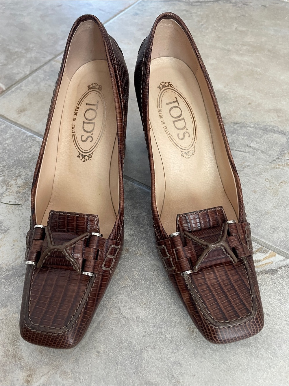 TOD'S Brown Croc-Embossed Leather High Heels with Silver Hardware
